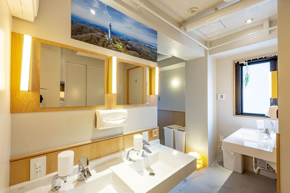 Plat Hostel Keikyu Asakusa Station Double Room, Shared Bathroom 7