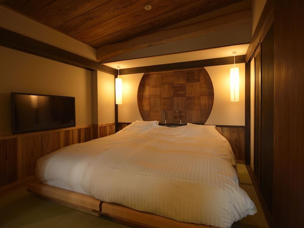 Gora Hanaougi Madoka No Mori Suite,  Japanese breakfast, Check-in only between 3pm-6pm, Non Smoking 10