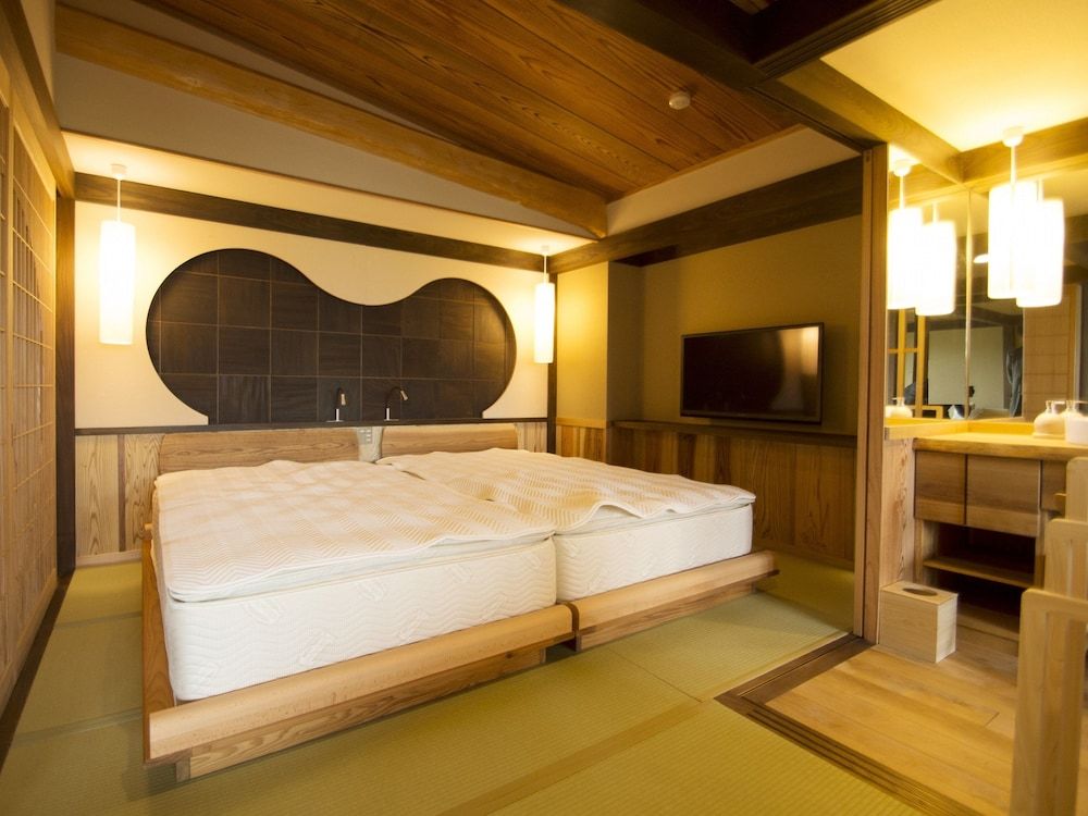 Gora Hanaougi Madoka No Mori Suite,  Japanese breakfast, Check-in only between 3pm-6pm, Non Smoking 4