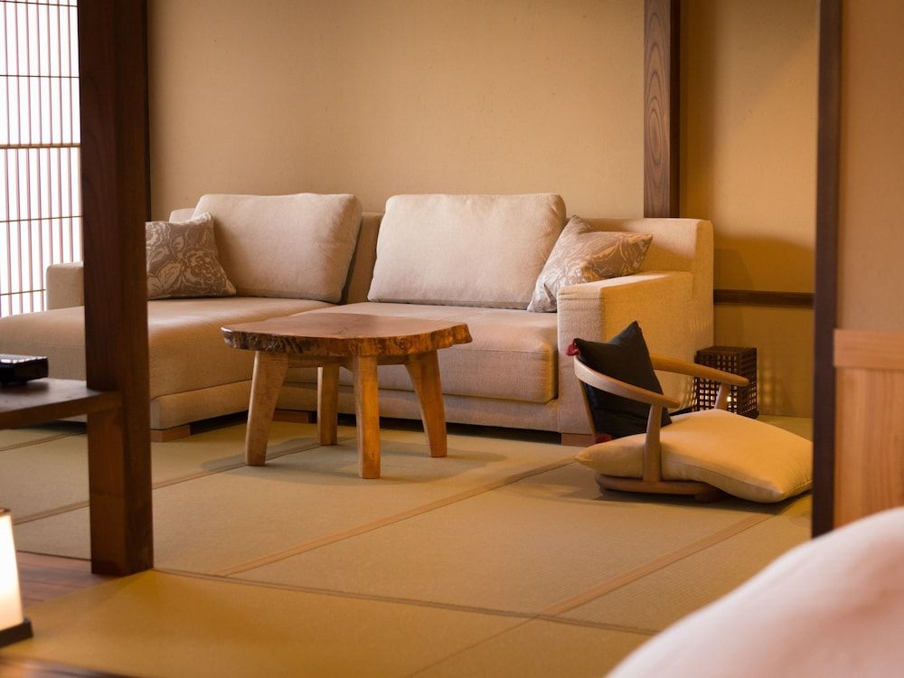 Gora Hanaougi Madoka No Mori Suite,  Japanese breakfast, Check-in only between 3pm-6pm, Non Smoking 31
