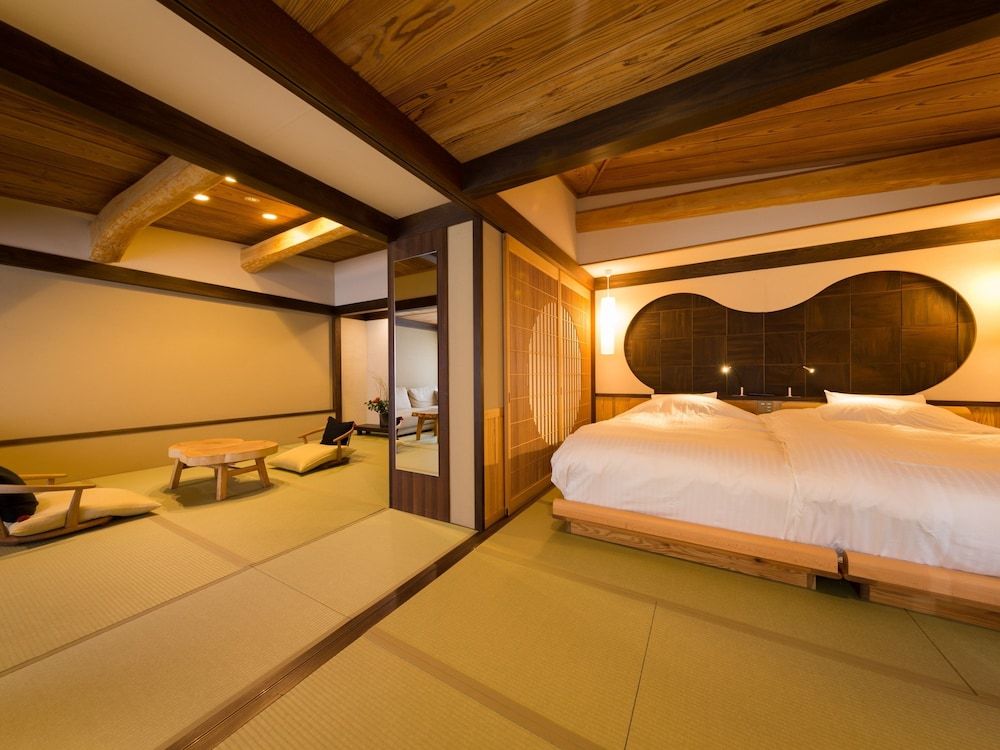 Gora Hanaougi Madoka No Mori Suite,  Japanese breakfast, Check-in only between 3pm-6pm, Non Smoking 8