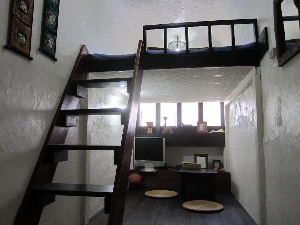 Twin Room, Shared Bathroom