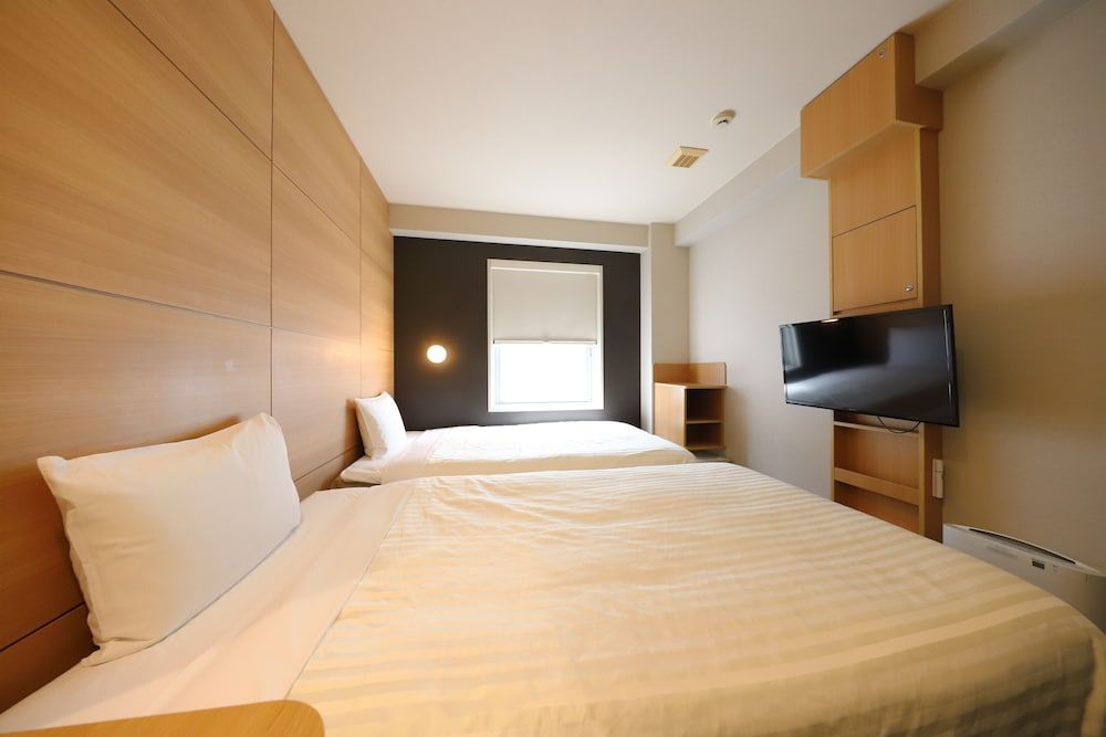 Smile Hotel Kyoto karasumagojo Twin Room, Non Smoking 2