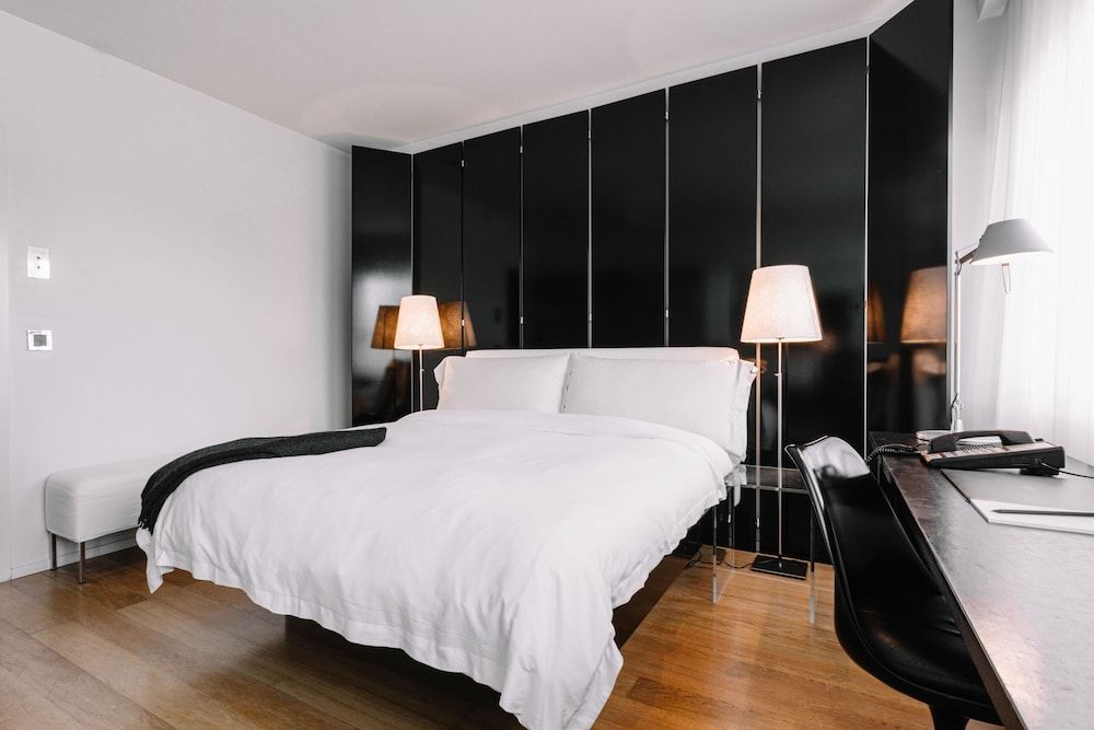 101 Hotel, Reykjavik, a Member of Design Hotels Room, 1 Queen Bed 5