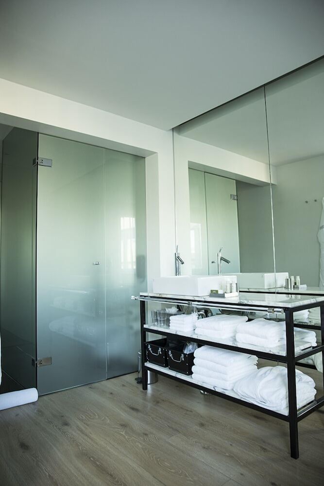 101 Hotel, Reykjavik, a Member of Design Hotels Room, 1 Queen Bed 10