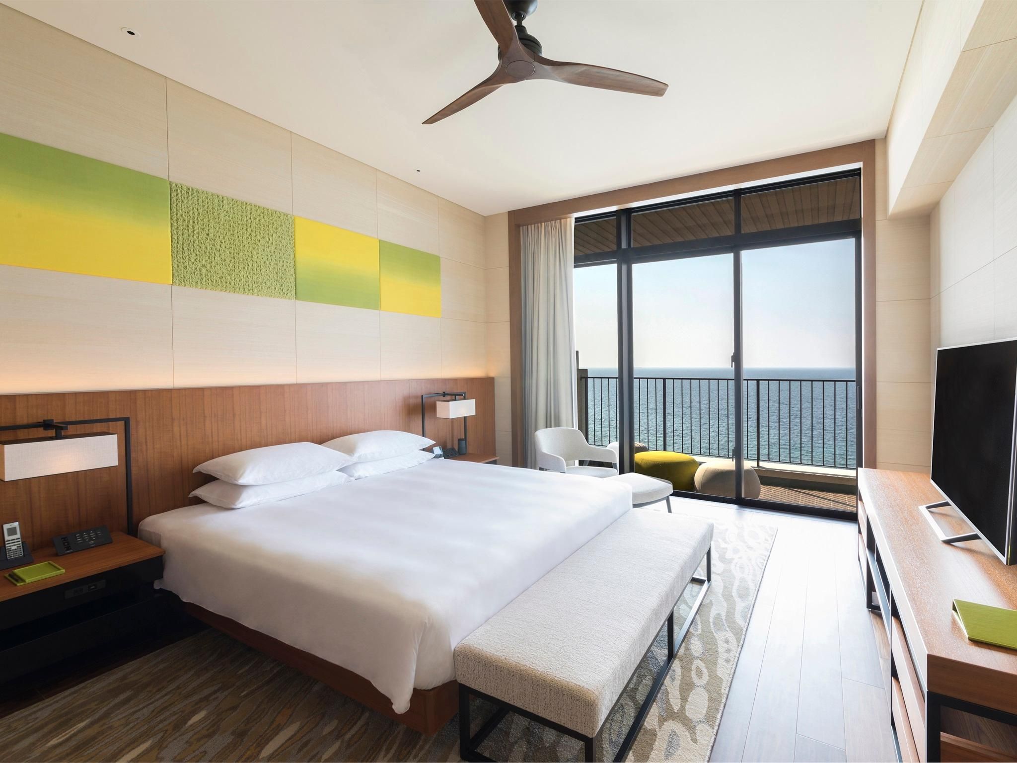 Sunset Suite 1 King Bed