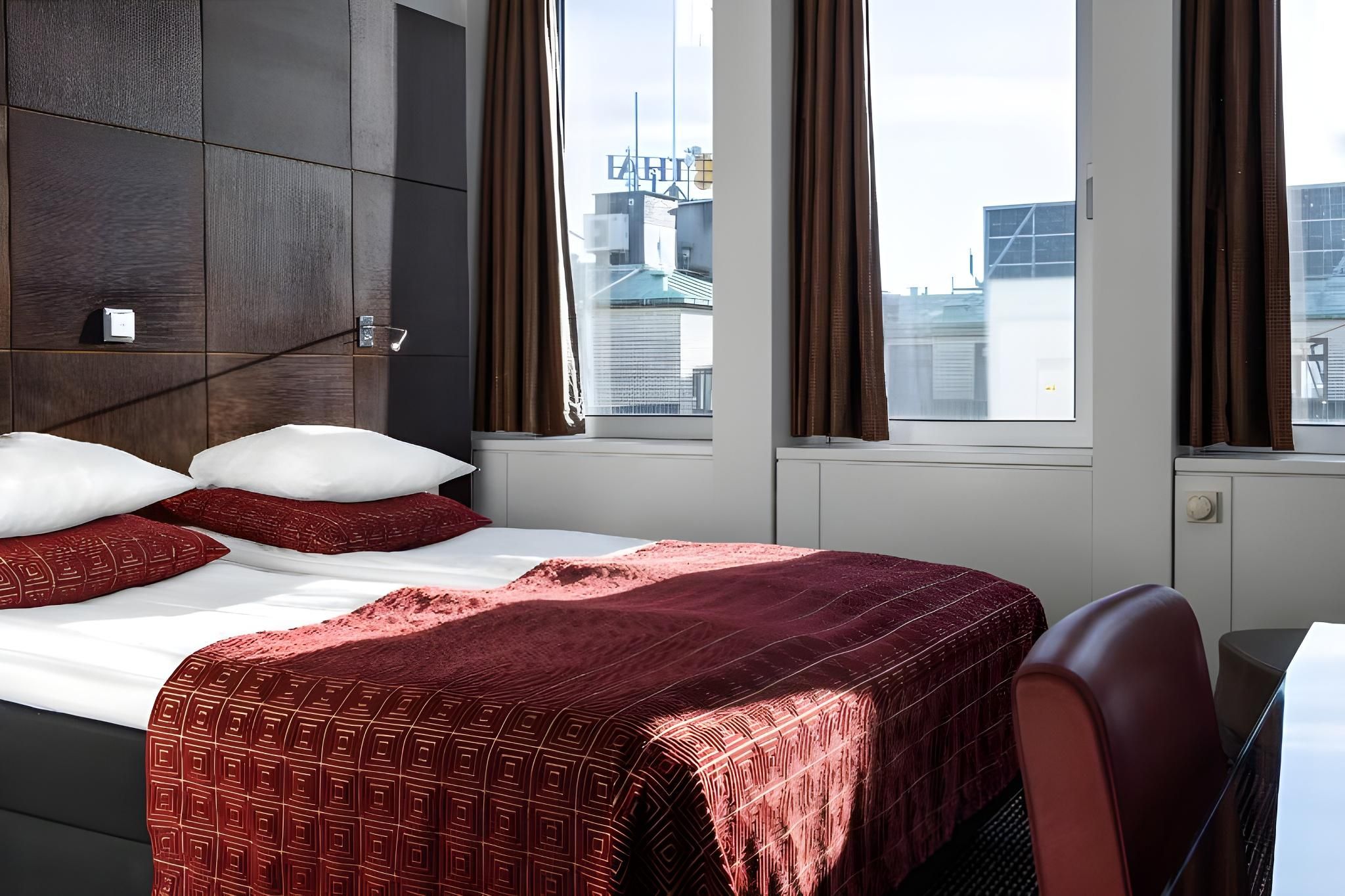 undefined The Square 3