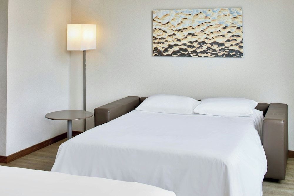 Executive Room, 1 King Bed with Sofa bed