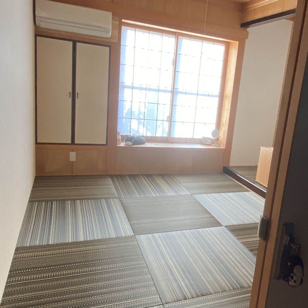 Traditional Room, Multiple Beds, Non Smoking