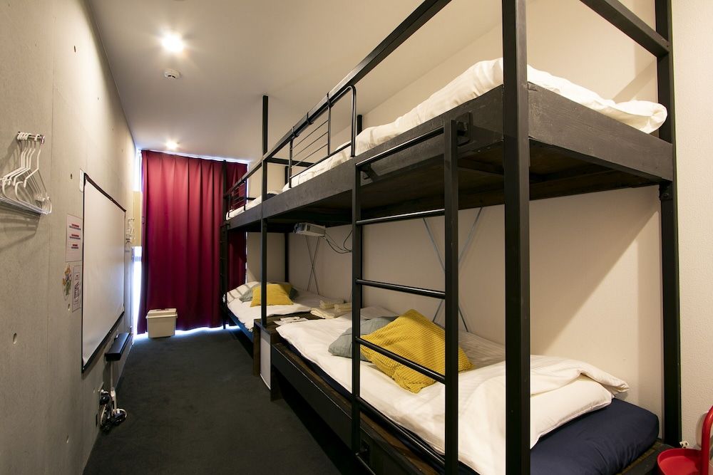 Theatel Haneda Quad Room