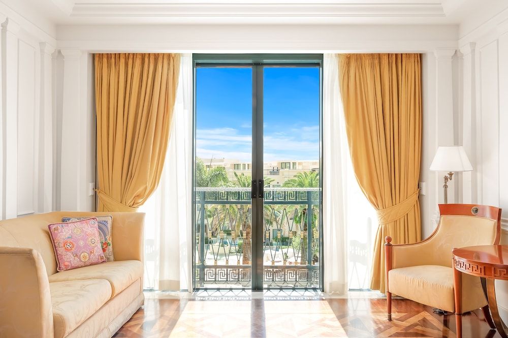 Imperial Hotel Gold Coast Lagoon King 3