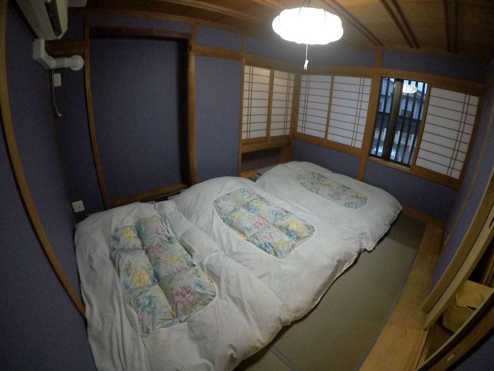 Narita Sando Guesthouse - Hostel Private Standard Triple Room, Shared Bathroom
