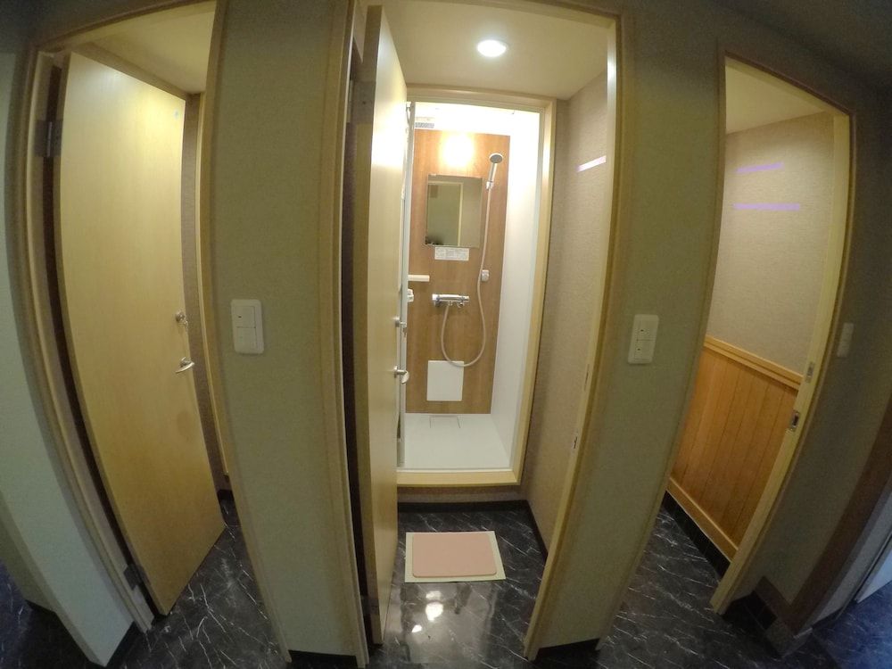 Narita Sando Guesthouse - Hostel Private Standard Triple Room, Shared Bathroom 7