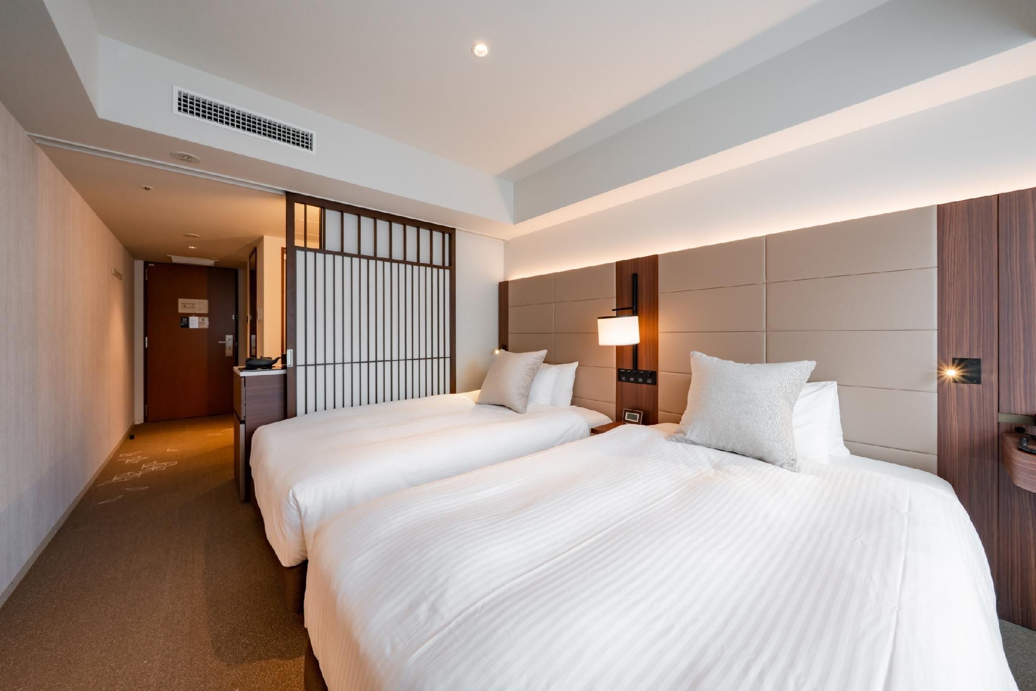 High Floor Premier Twin Room - Non-Smoking