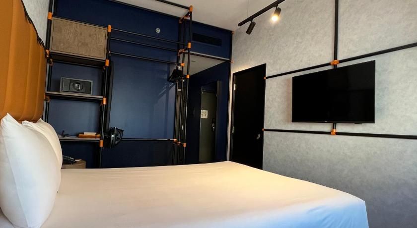 ibis World Trade Centre Dubai Standard Double Bed 2
