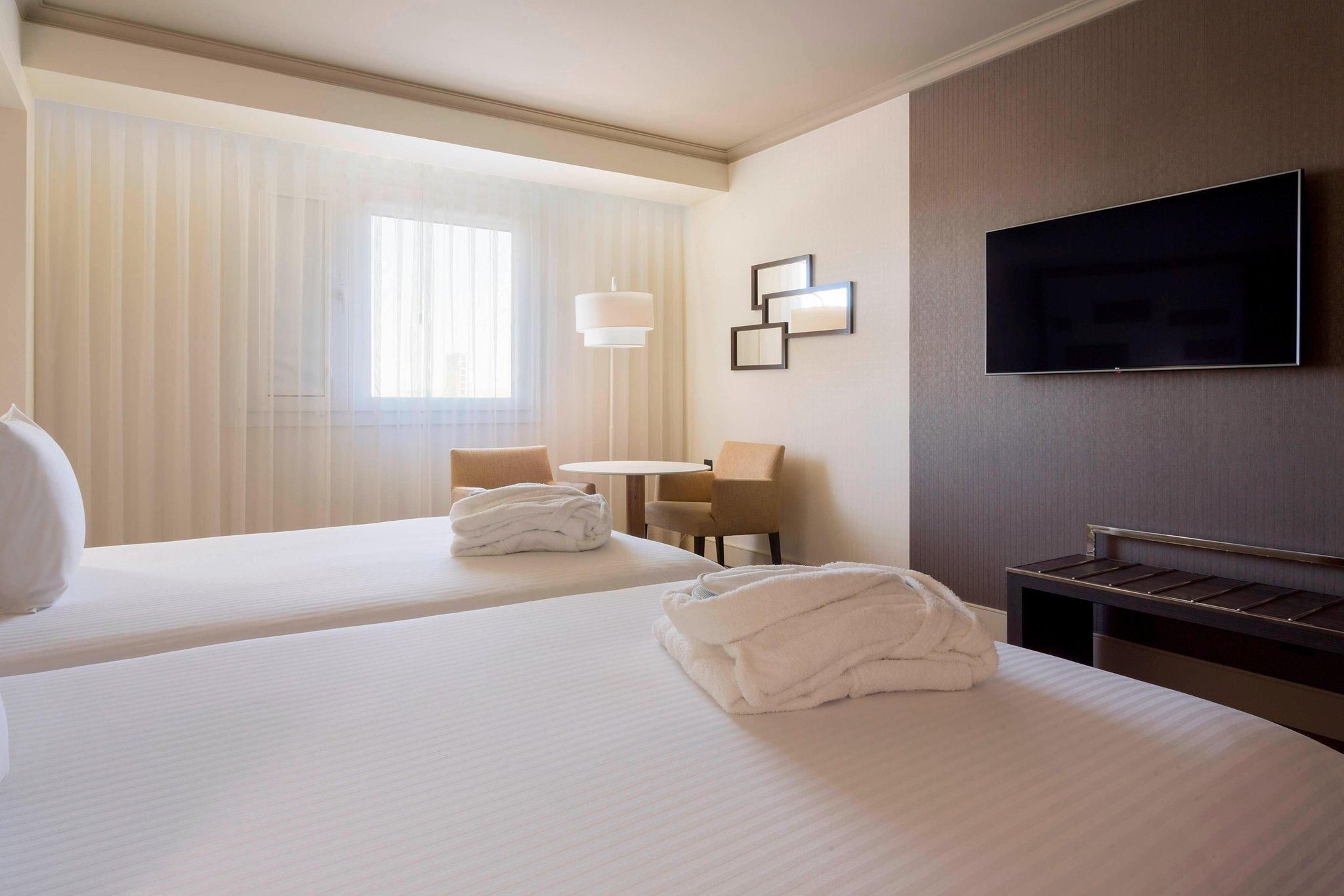 undefined Madrid Marriott Auditorium Hotel & Conference Center 8