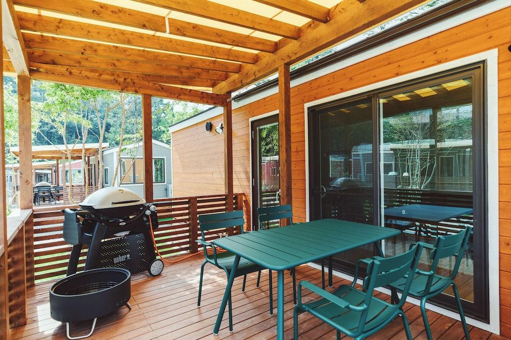 Trailer Cottage