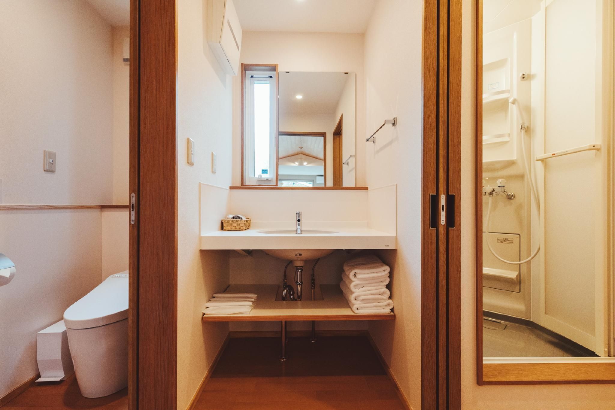 Trailer House B - Non-Smoking