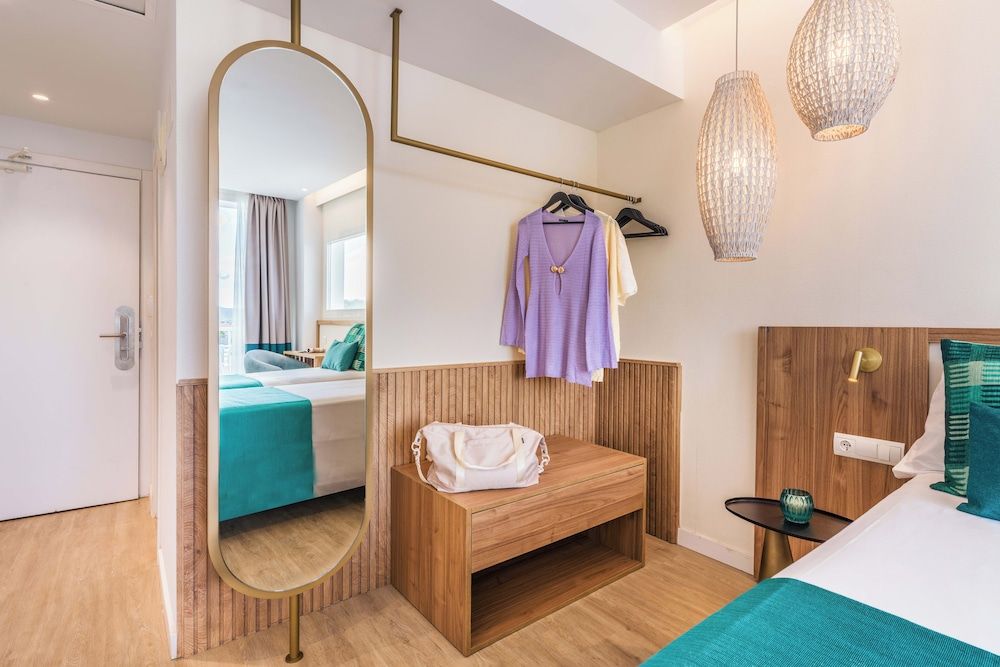 Superior Twin Room, Sea View