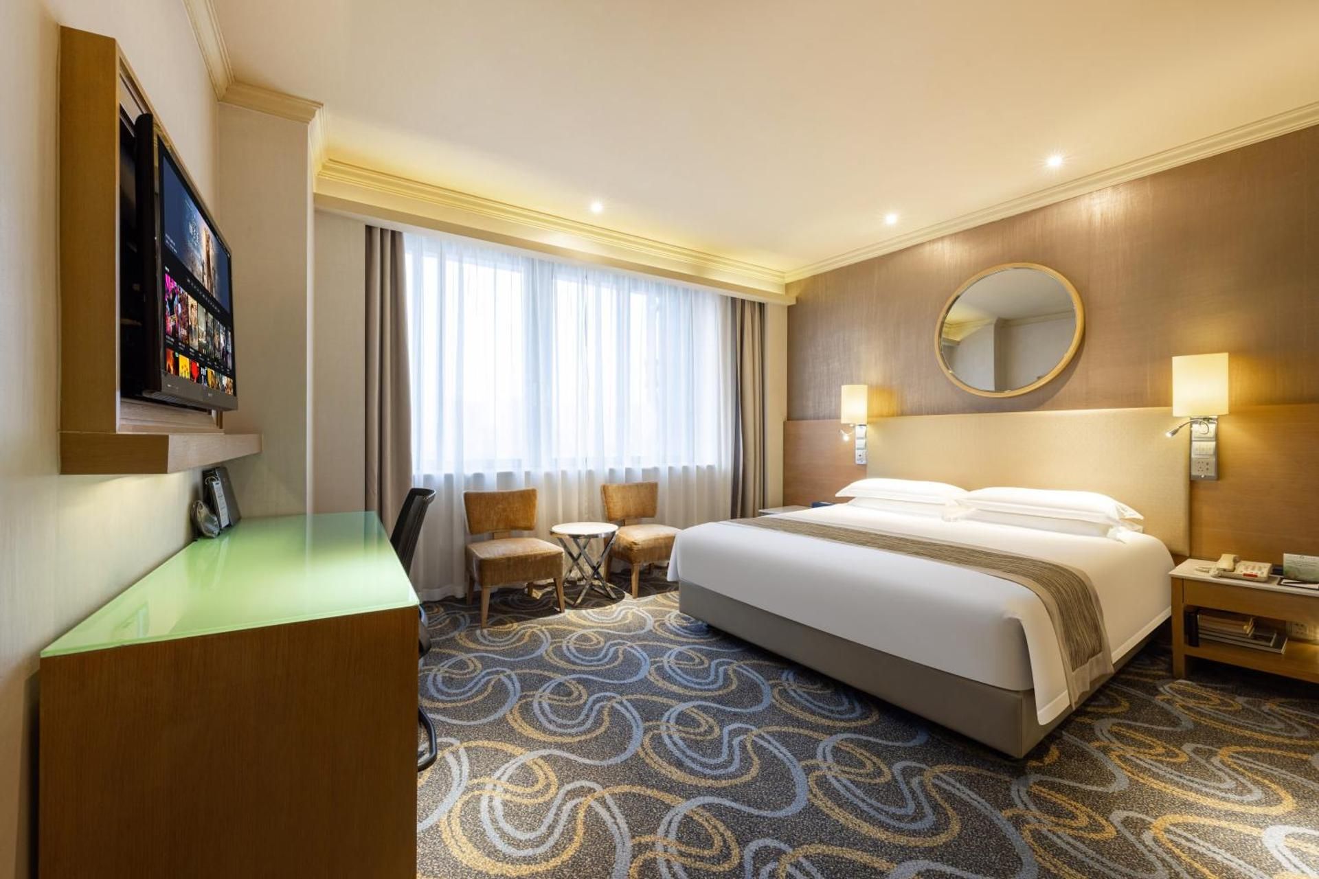 Superior Business Room
