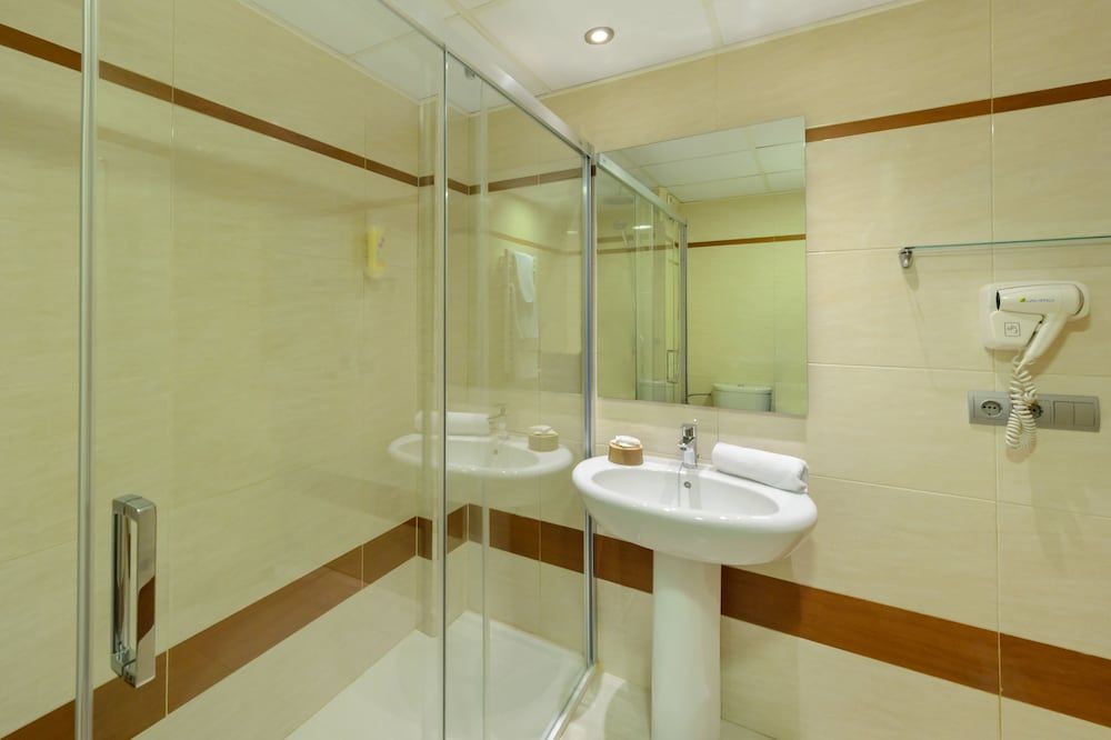 Hotel Vibra San Remo Double Room, 2 Twin Beds 6