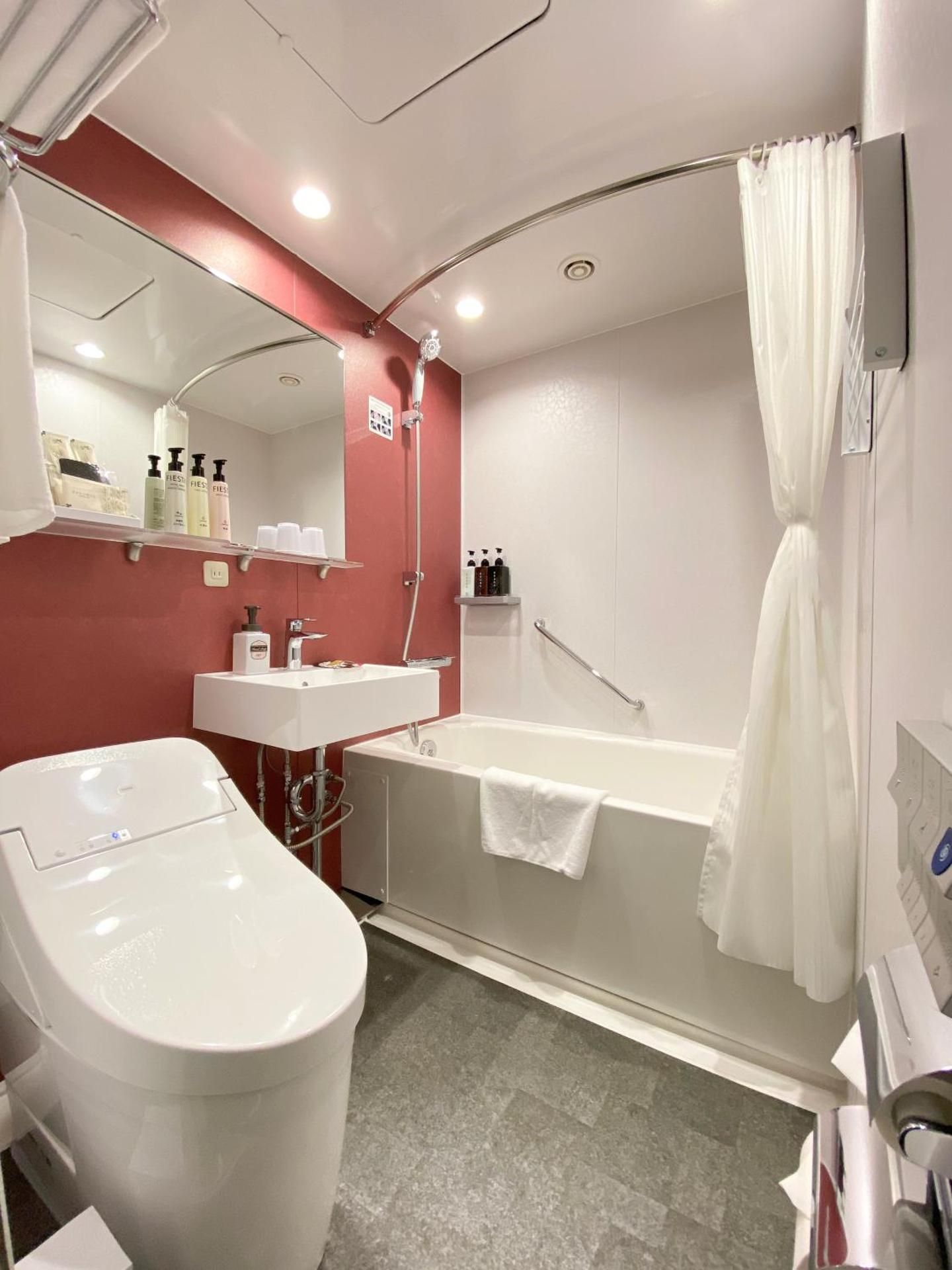 Moderate Mountain View Twin Room