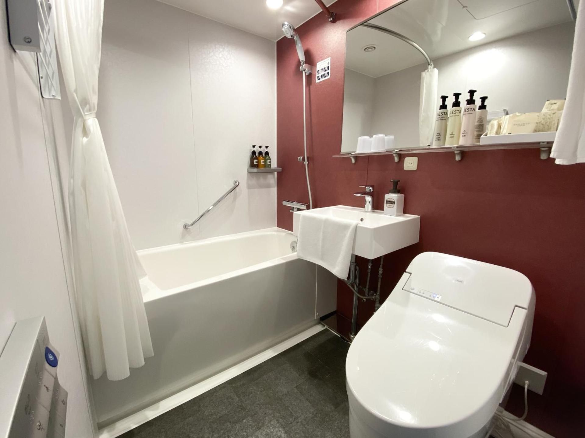 Standard Twin Room with Window