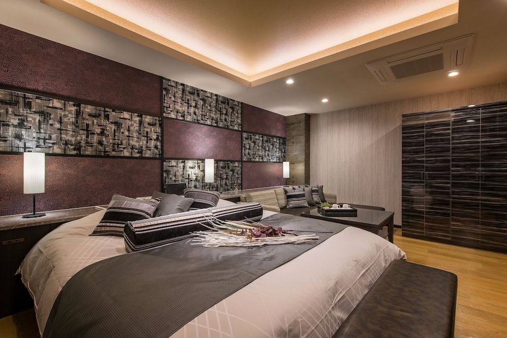 Suite Room, Smoking