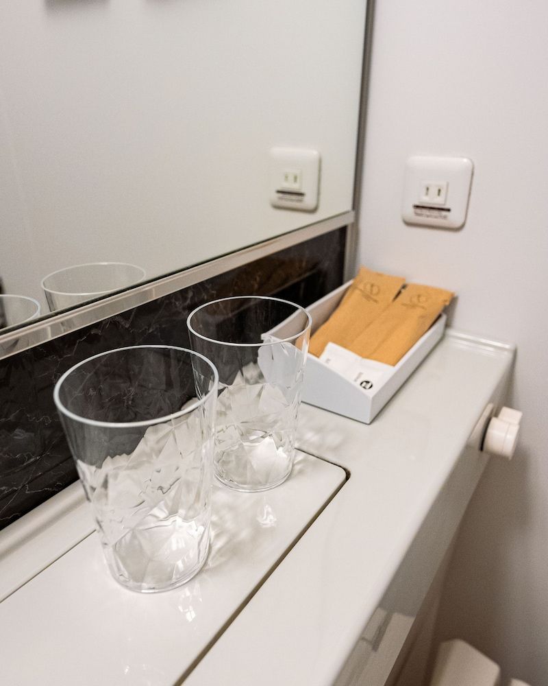 Ibis budget Osaka Umeda Standard Room, 1 Double Bed 4