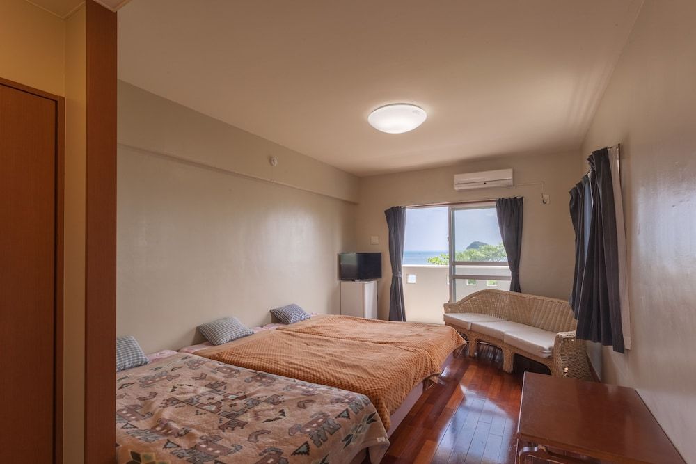 Basic Twin Room