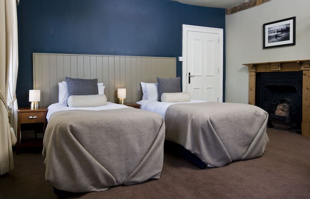 Royal Hotel Standard Single Room