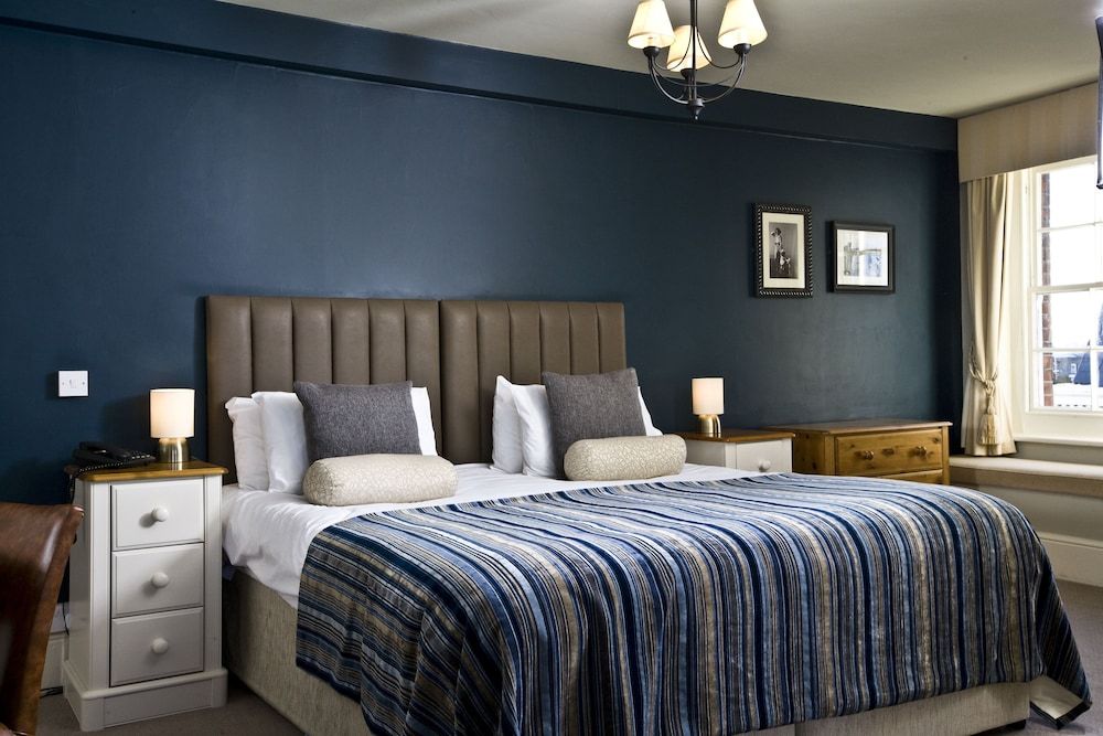 Royal Hotel Family Room 3