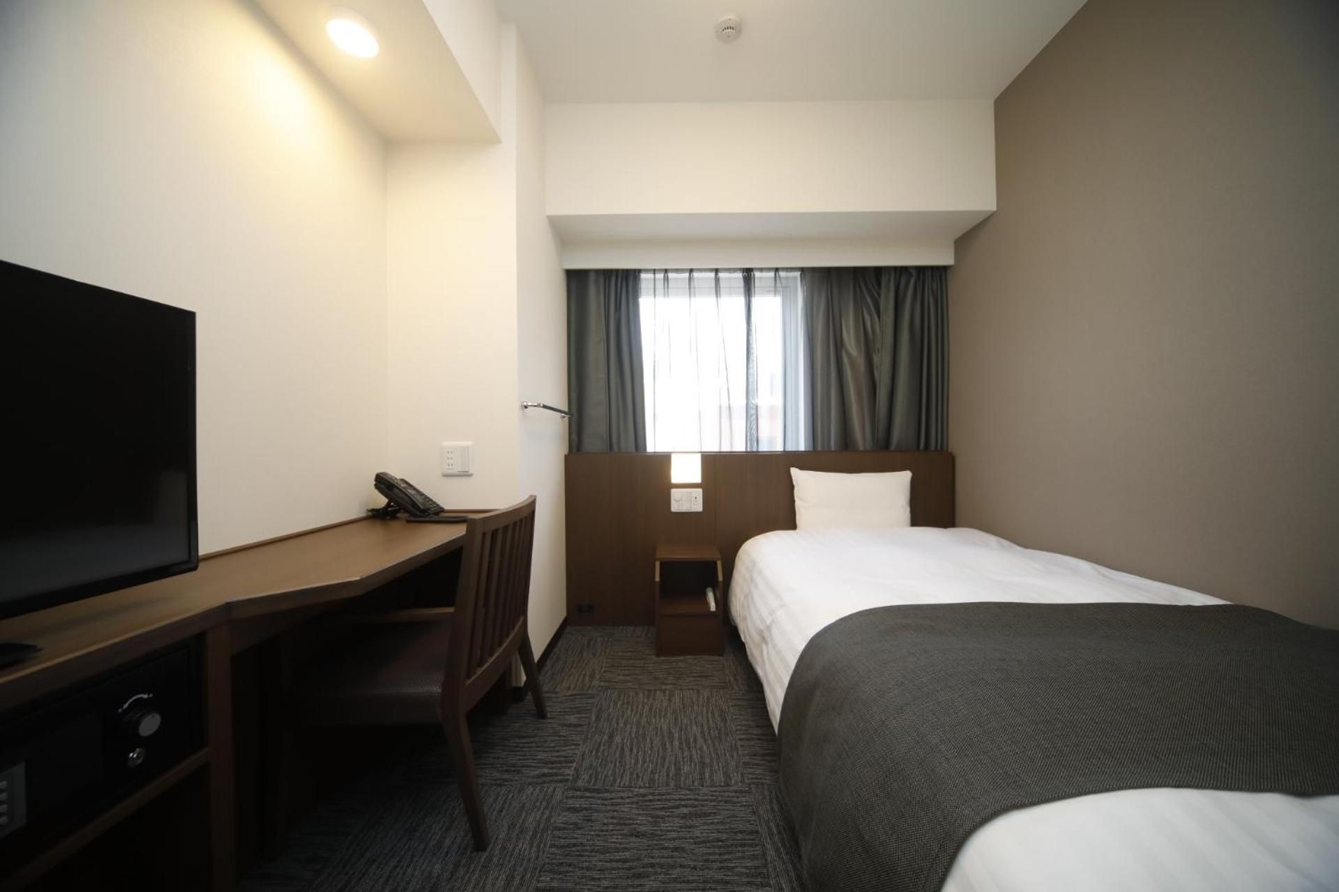 room selected at check-in - non-smoking