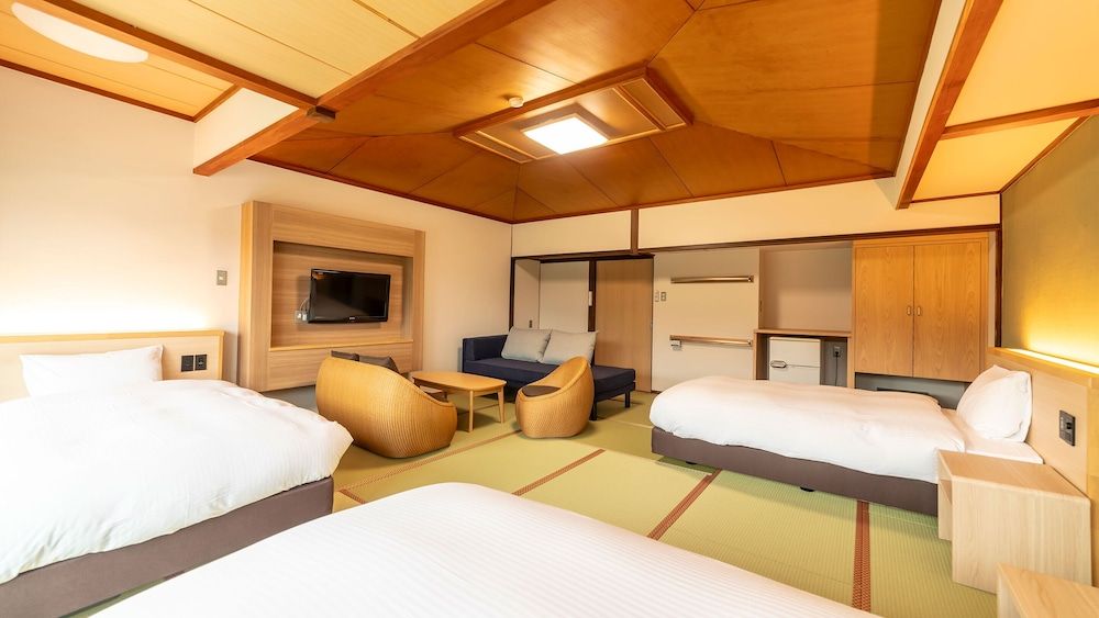 Superior Japanese-Style Bed, Triple (River Side) - Shared Bathroom - Non-Smoking