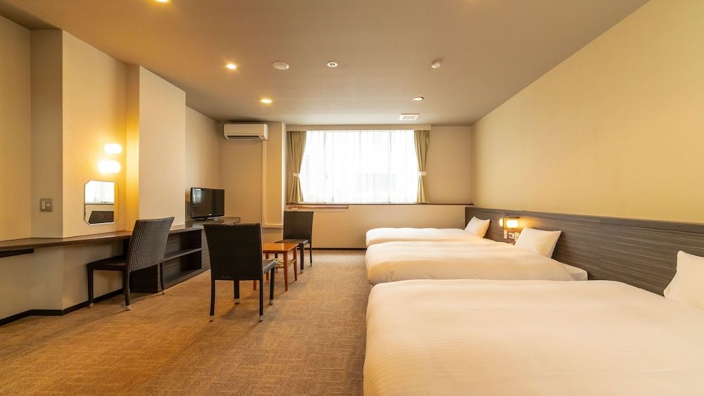 Standard Triple Room - Shared Bathroom - Non-Smoking