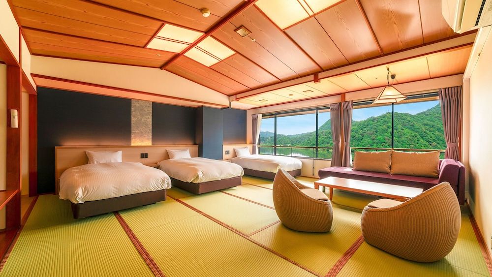 Superior Japanese-Style Bed Triple, with Indoor Bath (River side), Non Smoking