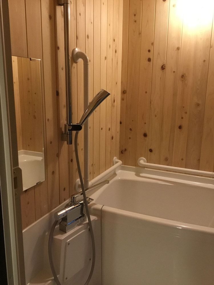 Tanoya Japanese Style Quadruple Room 12