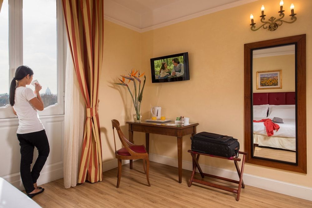 Best Western Hotel Astrid Comfort Room, 1 Queen Bed 7