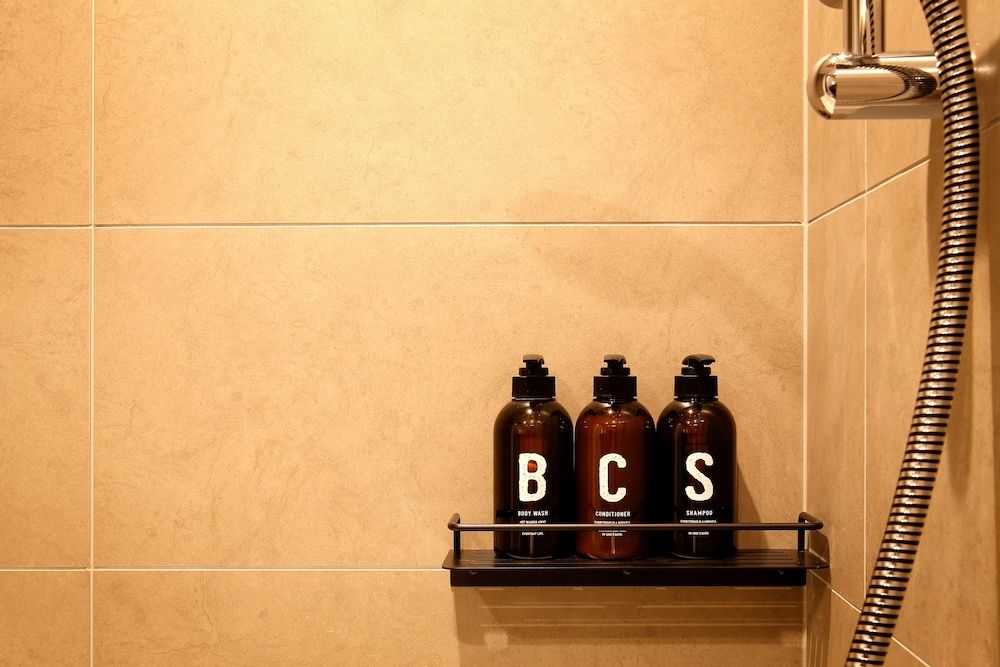 Bathroom amenities