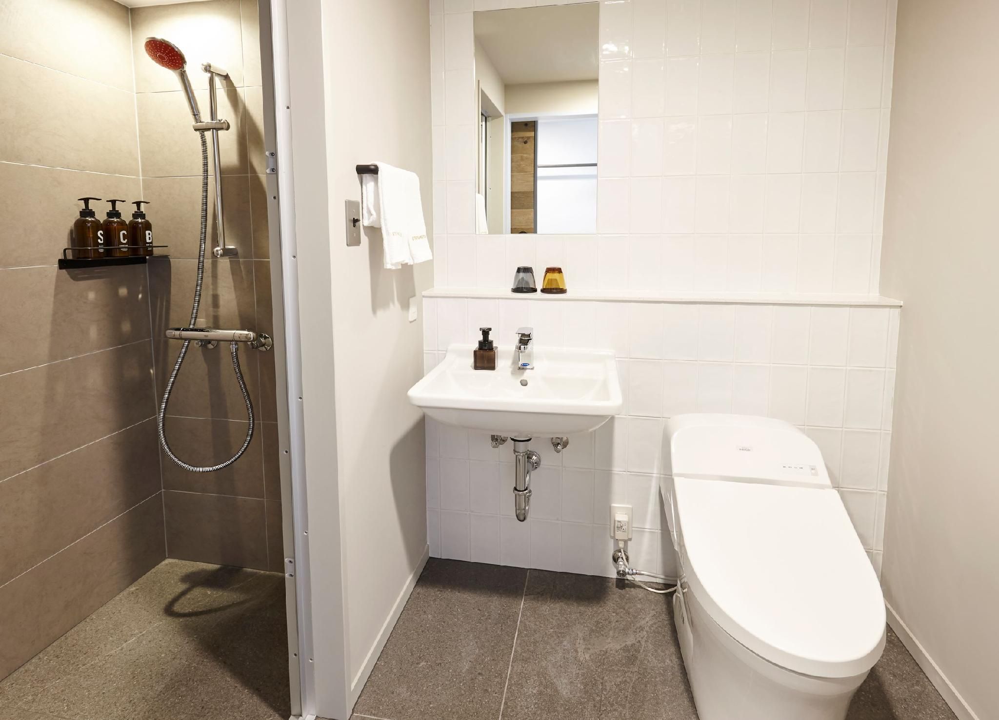 Superior Adjoining 2 Double Rooms