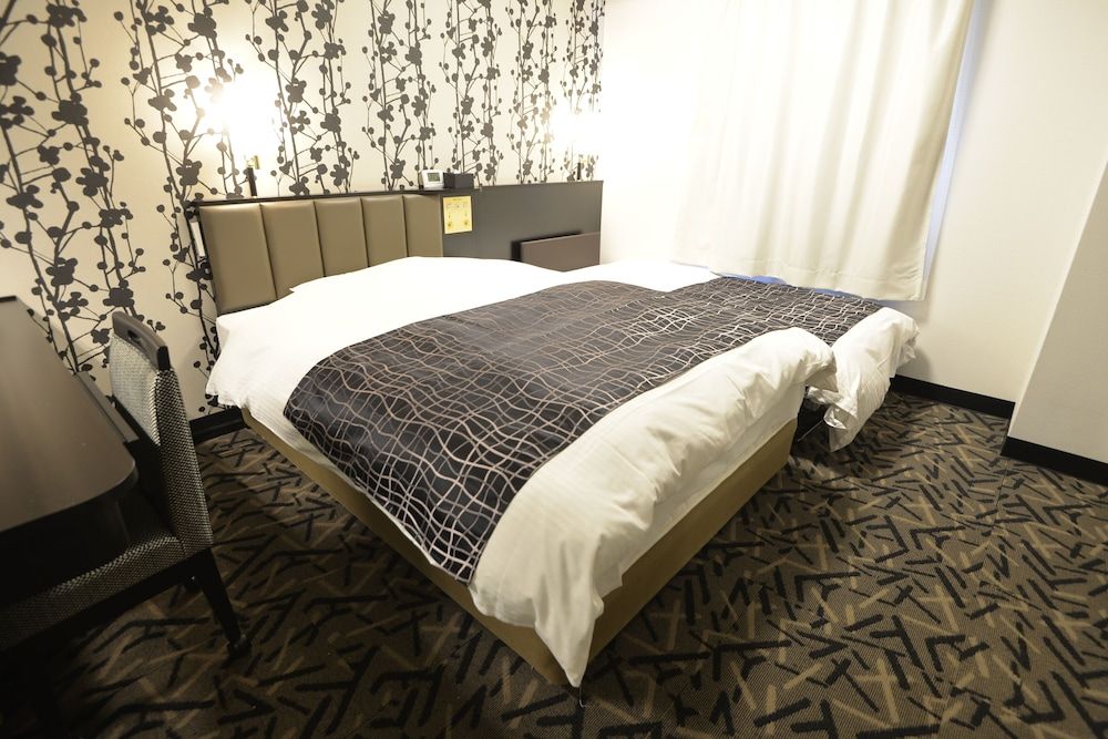 Economy Twin Room, 2 Bedrooms, Smoking