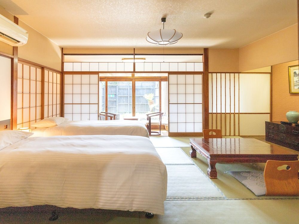 Shirahamakan Open Air Bath Included / Japanese-style room(Twin Beds) for 5 People / Non-Smoking 2