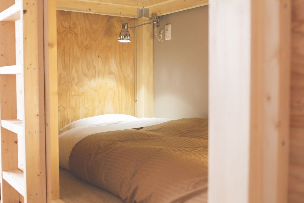 Noboribetsu Guest House AKA & AO - Hostel Shared Dormitory, Women only, Shared Bathroom 5