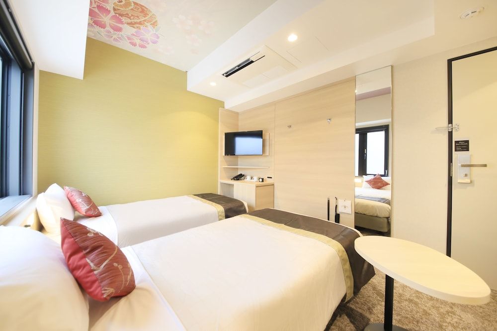 The Hedistar Hotel Kyoto Nijo Comic&Books Twin Room, Non Smoking 4