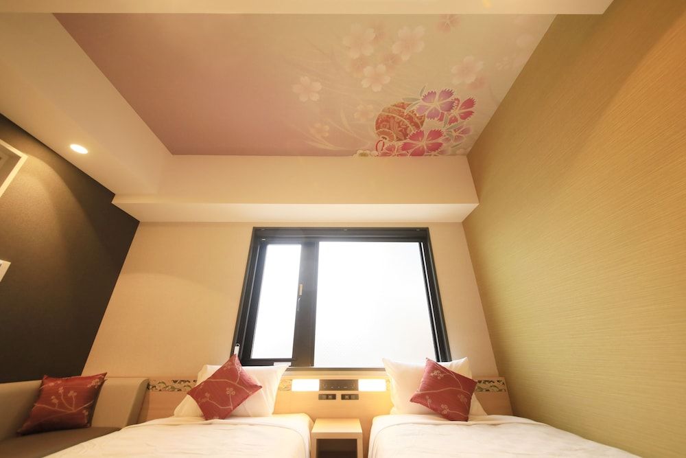 The Hedistar Hotel Kyoto Nijo Comic&Books Twin Room, Non Smoking