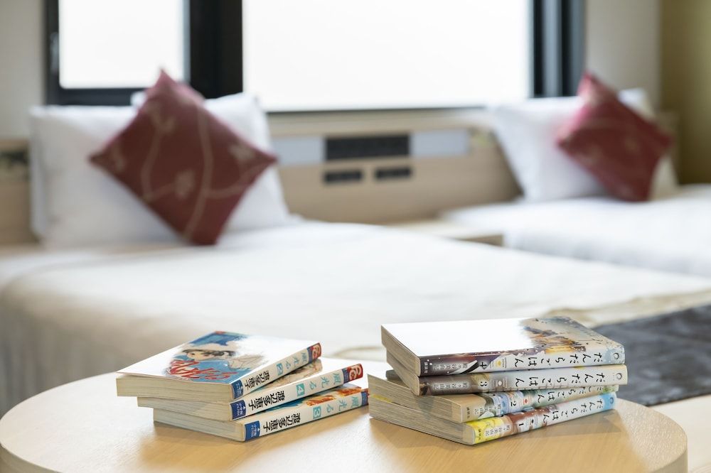 undefined The Hedistar Hotel Kyoto Nijo Comic&Books 8