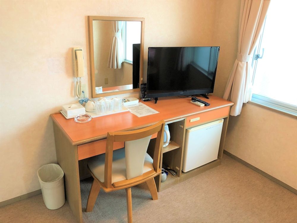 Urban Hotel Sanko Twin Room, Smoking 9