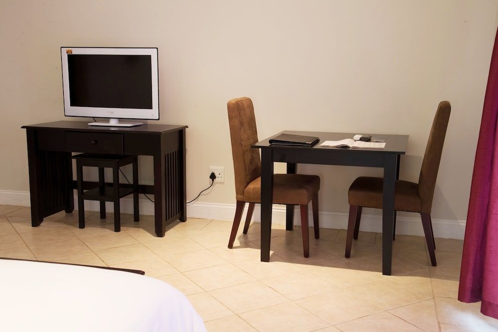 The Edwardian Standard Room, 1 Double Bed 7