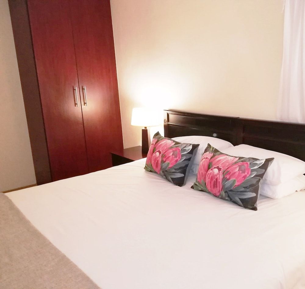 The Edwardian Standard Room, 1 Double Bed 2