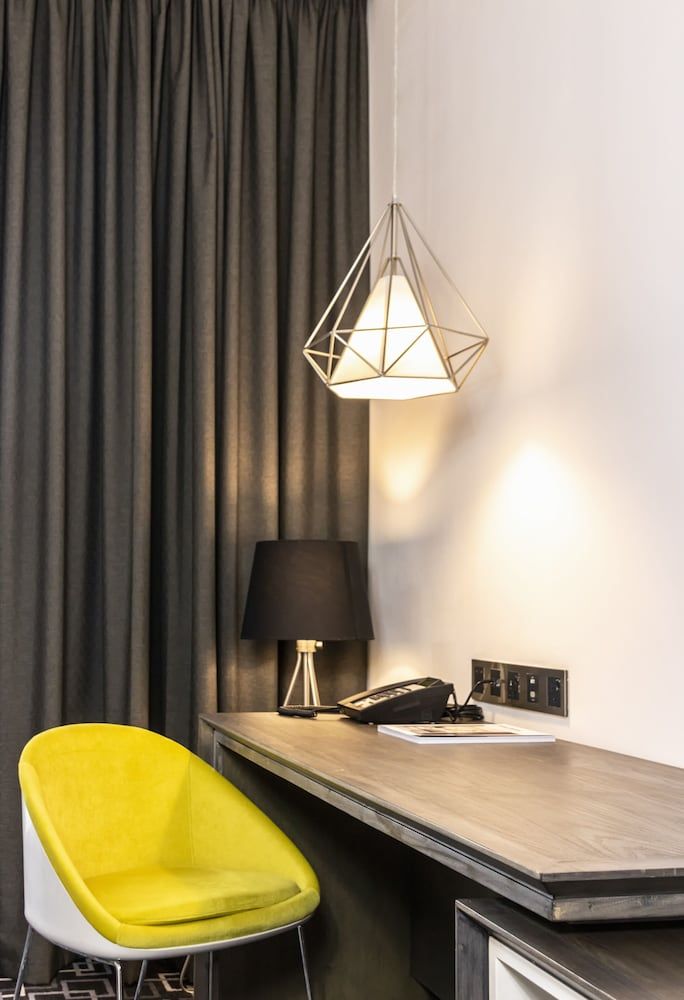 Trademark Hotel Trademark Twin Room 6